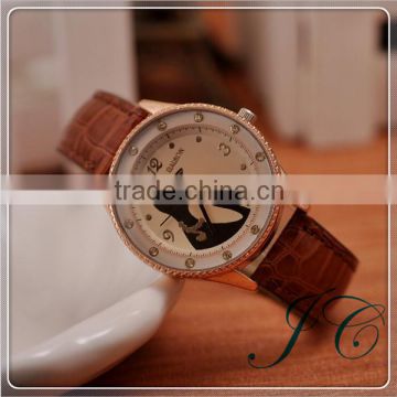 Best Price Hot Selling Wholesale Unisex Beautiful Fashion Leather Watch