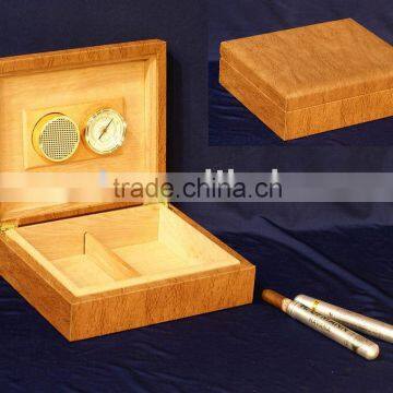 leatherette cigar humidor