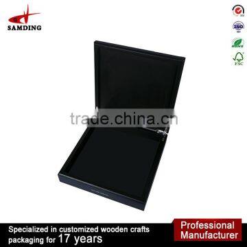 luxury wooden cigar cases/humidors for sale