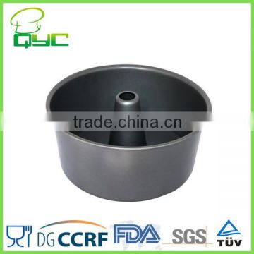 Non-Stick Carbon Steel Round Fluted Baking Pan with Tube