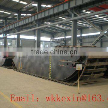 Floating pontoons for amphibious excavator