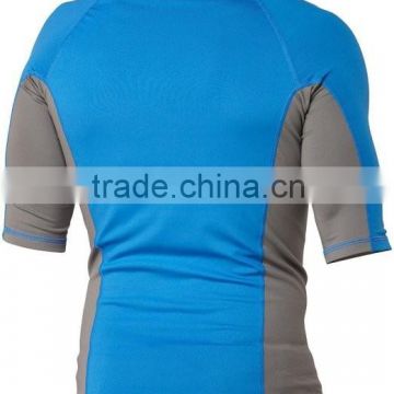 Loose-Fit short sleeve rash guard with Custom Logo