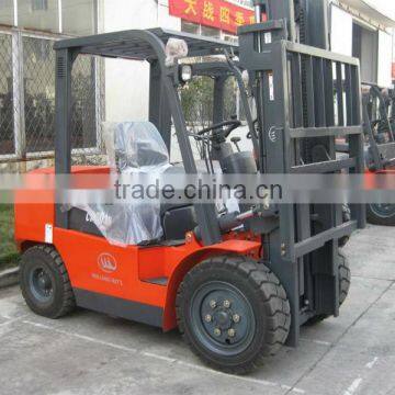 4 tons diesel driven forklift