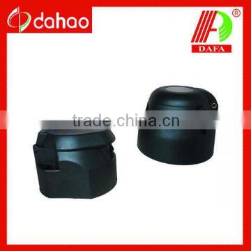 13-pin 12V Plastic Socket