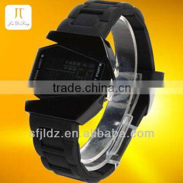 Mirror Face with Digital Display and Silicone Strap Romantic stainless steel watch