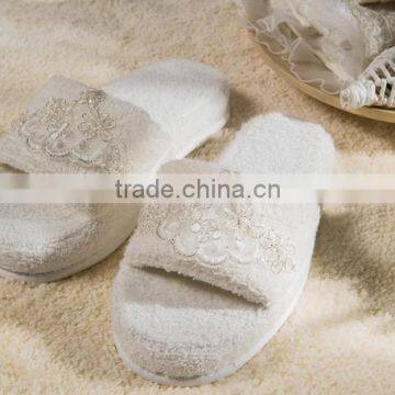 ANNA LUCIA SLIPPERS