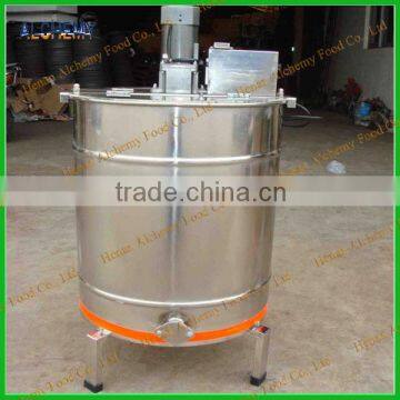 Honey extractor
