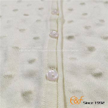 Свитер для девочки с узором 