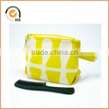 Waxed Canvas Cosmetic/Toiletry Zipper Pouch (Yellow and White) By Chiqun Dongguan CQ-H01097