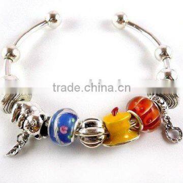 Fashion alloy and beads bangle