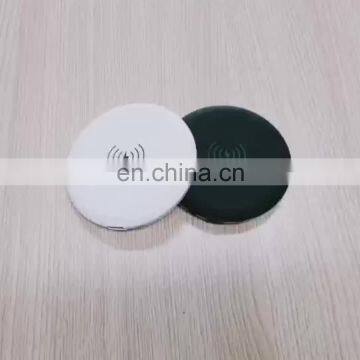 Round shape keychain 5000mah wireless Fast Charge portable power bank