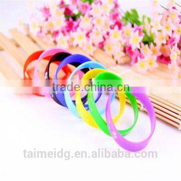 China manufacturer lighting silicone bracelet