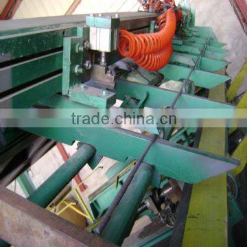 Welded mesh machine