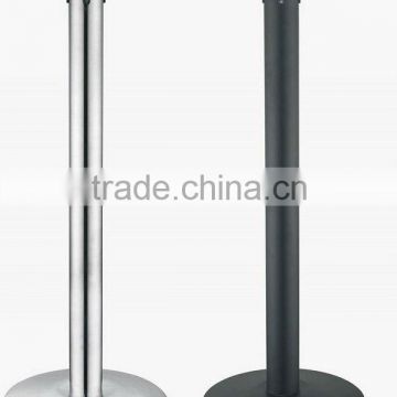 crowd control stanchions