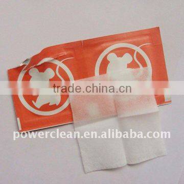 Mouse cleaning wet wipe tissue