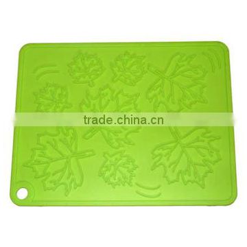 2016 Kitchen Accessories Silicone Leaf Cutting Board Set With Holder