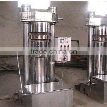 Deft design sesame oil press