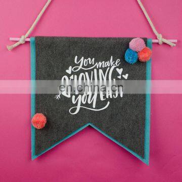 cusotomize size and color promotional felt pennants as gift with customized