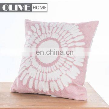 2018 High Quality Crocheted Sofa Embroidery Flower Design Pink Cushion With Invisible Zipper photo-2