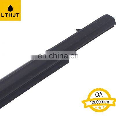 Car Accessories Auto Spare Parts Car Front Right Door Outer Window Moulding 75710-0R060 For RAV4 AXAH5#