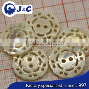 Bespoke Shape Trocas Shell Buttons for Woman Dress photo-2