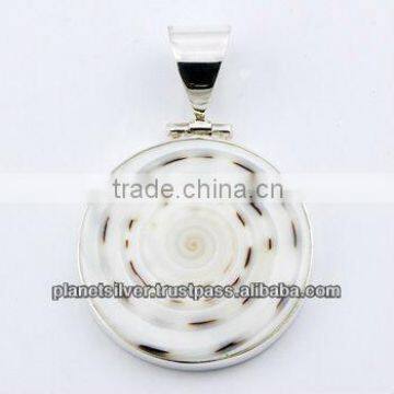 Hinged 925 Silver Round Cut Slice Of A Conch Shell Pendant