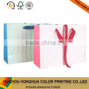 Hot sale wholesale luxury shopping paper gift bags with handles