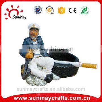 Oem hot sale resin sea captain ashtray souvenir for sale