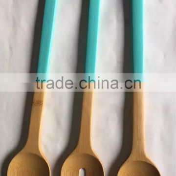 Hot bamboo spoon and ladles