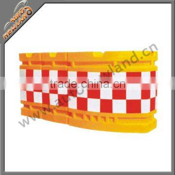 Three pieces safety crash bucket