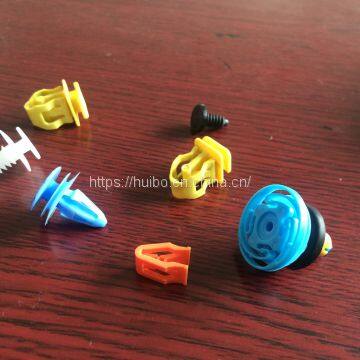 hot selling high quality auto plastic rivet