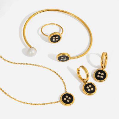 Custom Round Stainless Steel Rhinestone Charm Necklace - 18K Gold Plated