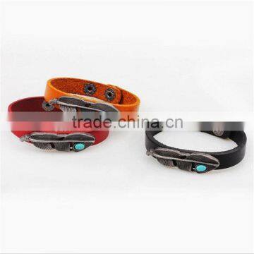 Best Promotion Gift Leather Wristband Fashion Bangle photo-3