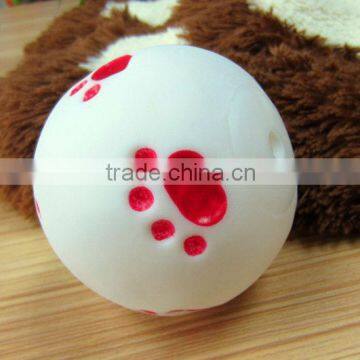 pet products accessories--Everfriend 9.1cm white vinyl ball with red paw print