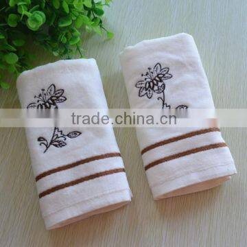 100% Cotton Yarn Flower Personal Design Luxury Embroidered Face Towels photo-3