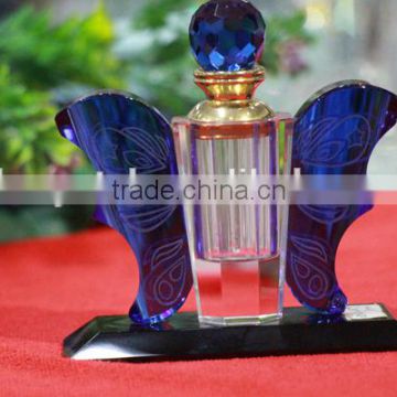 Lovely butterfly shape wedding favors empty crystal perfume bottles for sale                        
                                                Quality Choice