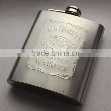 6oz Embossed Mini Flask Set With Funnel and Cups Gift Box Packing Hip Flask Set 18-8 Stainless Steel Hip Flask Set Pb Free