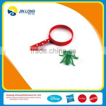 Set-- a Magnifying Glass and Insects Toy