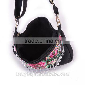 Embroidery Shoulder Bag Canvas Women Handbag Cheap Lady Bag Embroidery Bag With Bells photo-3