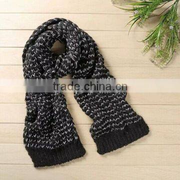 Slouchy Black White Yard Dyed Unisex Scarf photo-3