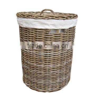 2016 cheap wholesale White wicker laundry basket with Liner and fabric