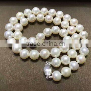 AAA 8-9mm White Freshwater Pearl Necklace photo-3