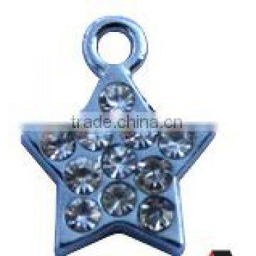 The shape of star pendant New design pendant With many diamonds pendant