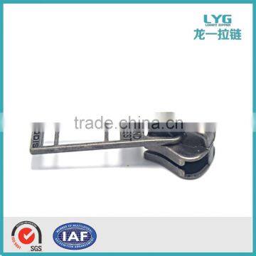 New design auto lock slider and puller for clothes 4