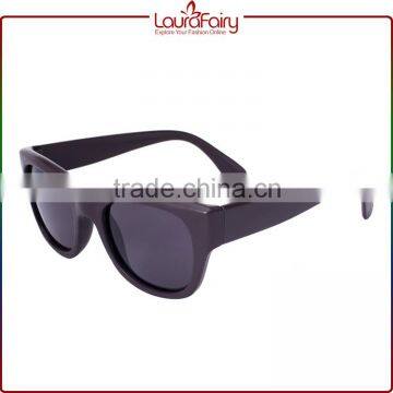 Laura Fairy Latest Design Best Selling High Quality All Black Frame Plastic Sunglasses