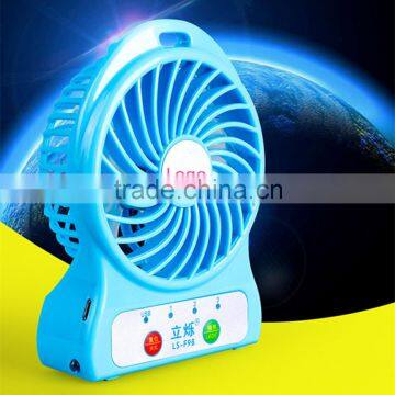 Best gift and price portable mini fan rechargeable fan with battery