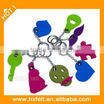 Coustom promotional gift character felt key chain with low price