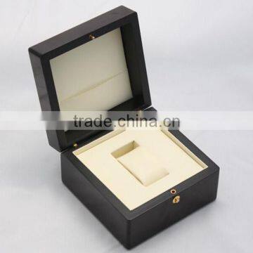 High quality piano lacquered single wooden watch Box & watch storage case display box