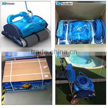 Swimming pool cleaner robot for cleaning wall and water line