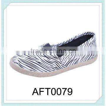 girls fashion strap printed canvas shoes